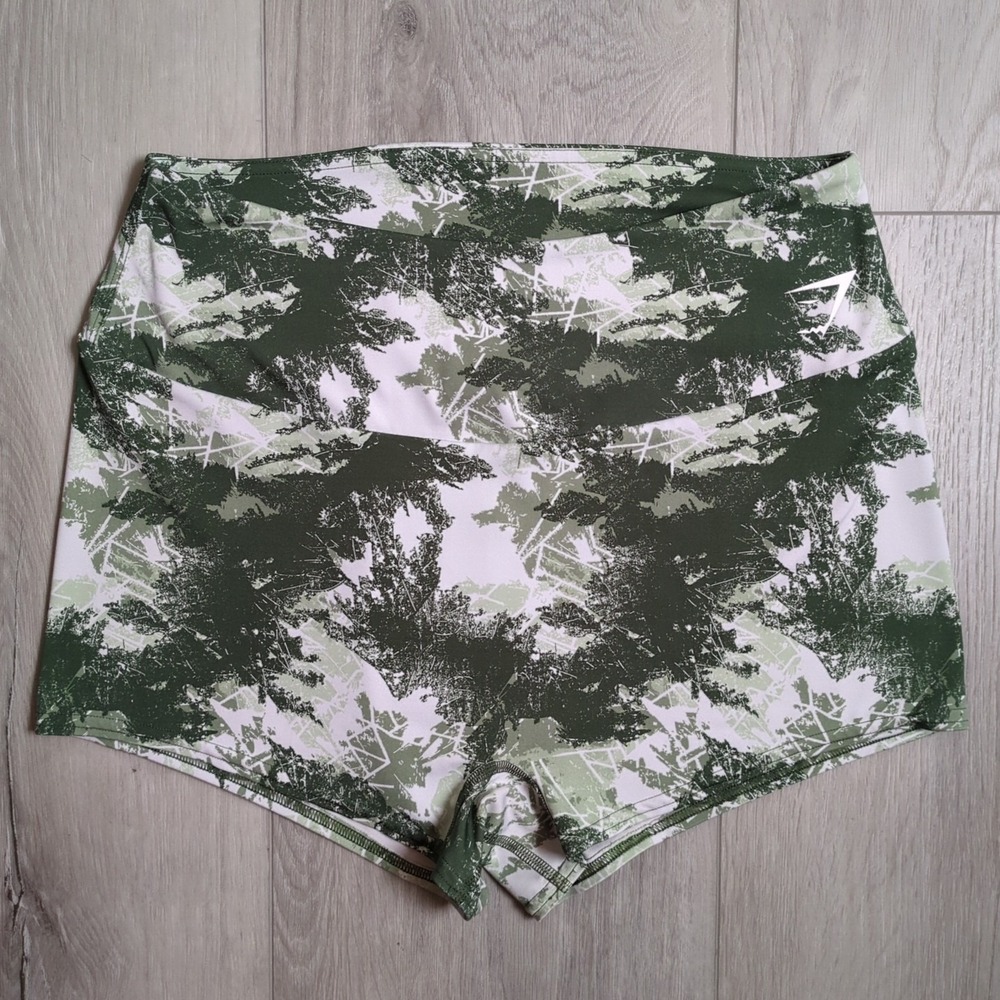 Gymshark Training Shorts Womens Extra Large Green Camo Gym Workout Athletic
